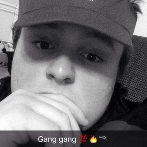 Meet your Posher, Devin