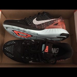Nike shoes Lunarglide
