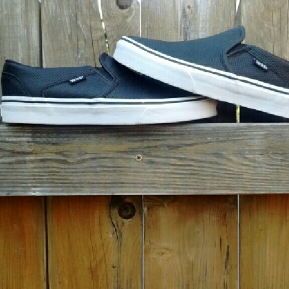 Vans perf leather slip-ons (black)