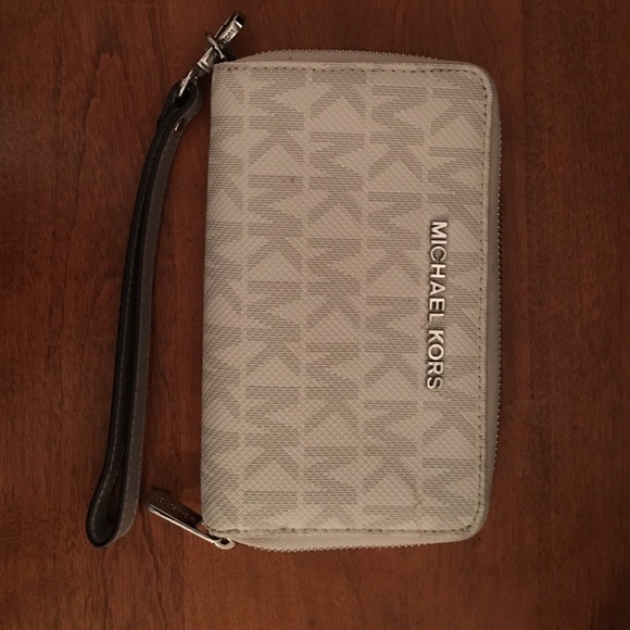 Michael Kors wallet