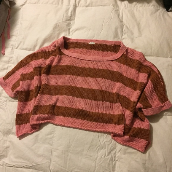 Stripped knitted crop top