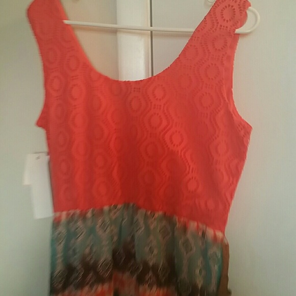 Dress - Picture 4 of 4