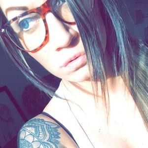 Meet your Posher, April