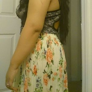 NWT! PEACHY, FLORAL BOHEMIAN MAXI SKIRT