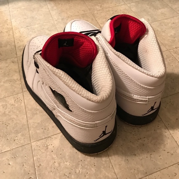 Original Air Jordans - Picture 2 of 3