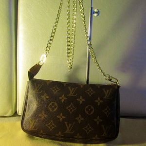 Authentic Louis Vuitton Pochette With Chain Strap