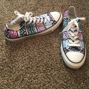 Zebra/ cheetah colorful Converse