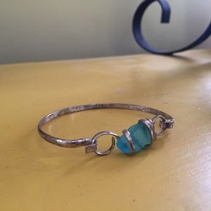 Women's bracelet