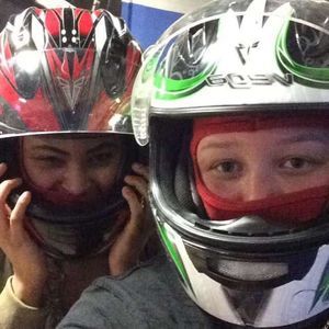 Meet your Posher, Lora