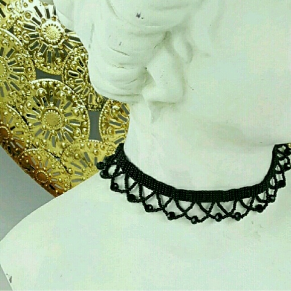 Hand Beaded Choker - Picture 4 of 4