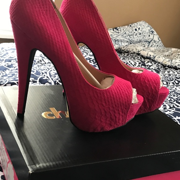 Pink pumps! - Picture 2 of 3