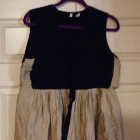 Sweater vest - Picture 1 of 4