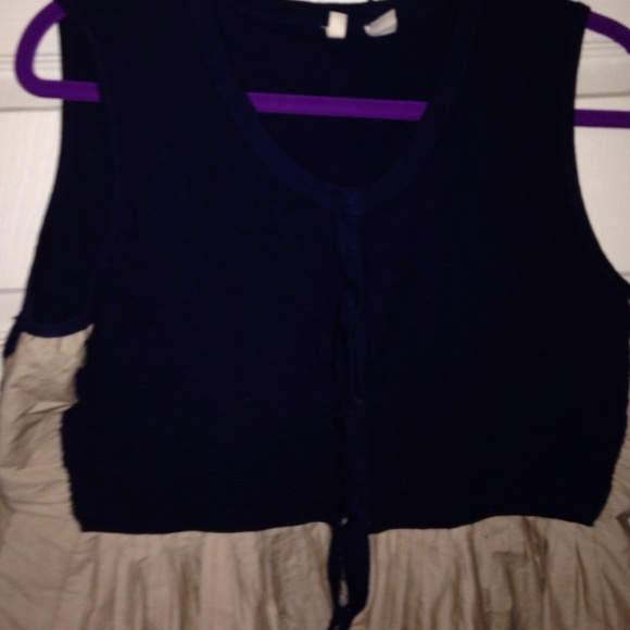 Sweater vest - Picture 2 of 4