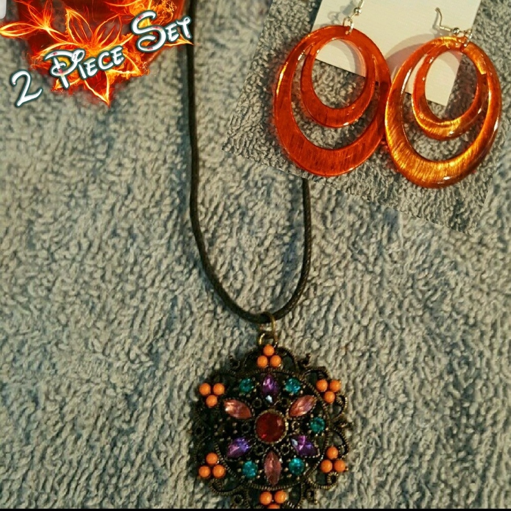 SALE! beautiful 2pc matching jewelry statement set