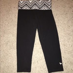 XS Victoria's Secret PINK Capri yoga leggings