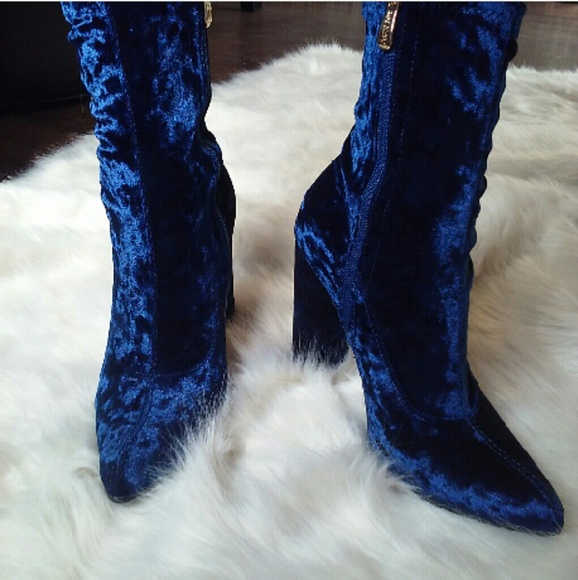 //The Sasha// Velvet Royal blue boots - Picture 4 of 4