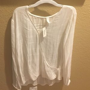 A Aeropostale long sleeve shirt