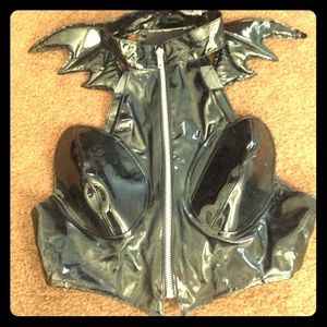 🎄 Flash Sale 🔥Sexy Bat Black Vinyl Crop Vest