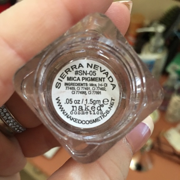 Naked cosmetics mica pigment - Picture 2 of 2