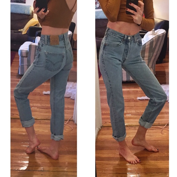 🚫SOLD🚫🎃Vintage 501 Light Wash Levi's 24🎃 - Picture 3 of 3