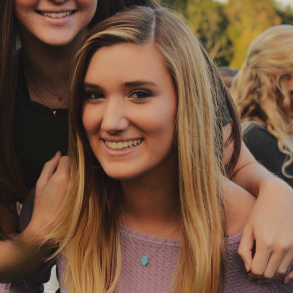 Meet your Posher, Shaye - Picture 1 of 1