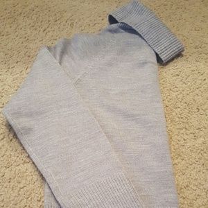 Beautiful Light Weight Sweater Turtleneck