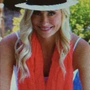 Meet your Posher, Sandi