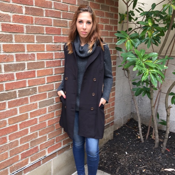 Black Double Blazer Vest - Picture 3 of 4