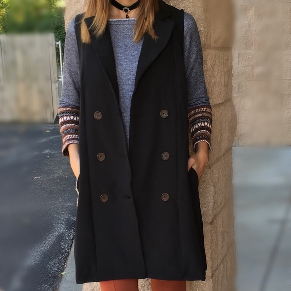 Black Double Blazer Vest - Picture 4 of 4