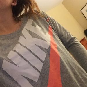 Nike long sleeve t