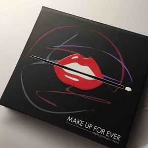 MUFE Artist Palette 1