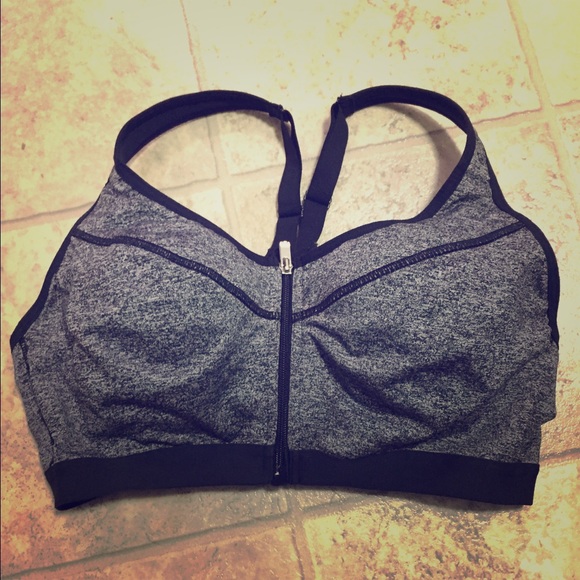 Knockout VS Wireless Front-Close Sport Bra