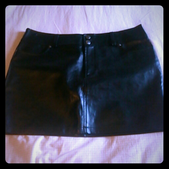 Express faux leather skirt