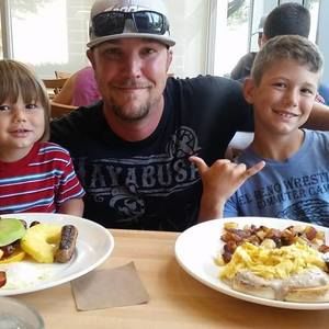 Meet your Posher, Crystal