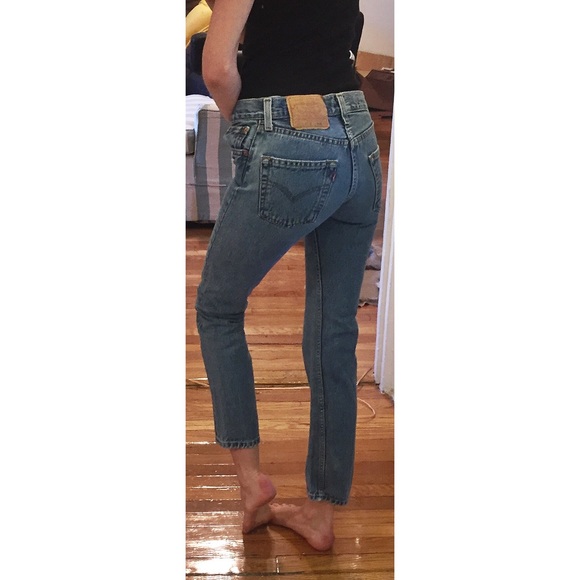 🚫SOLD🚫🍁Vintage Light Wash 501 Levi's 23🍁 - Picture 2 of 4