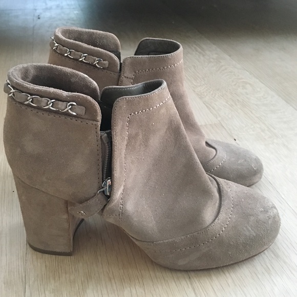 Chanel boots - Picture 2 of 4