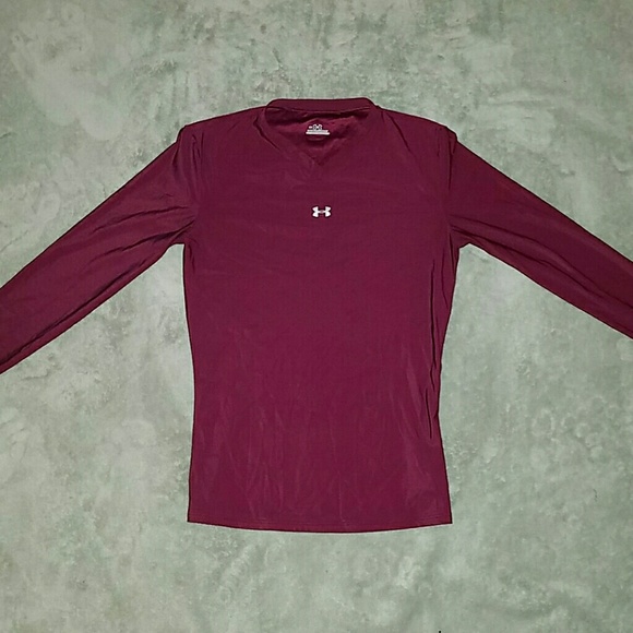 Burgundy under armor long sleeve shirt