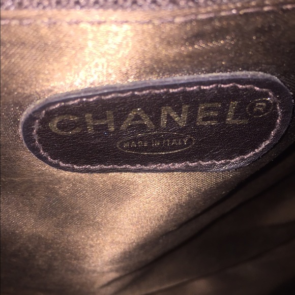 Authentic CHANEL jumbo backpack. - Picture 4 of 6