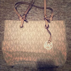 Michael Kors purse