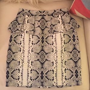 Nanette Lepore snake print peplum skirt size 6!