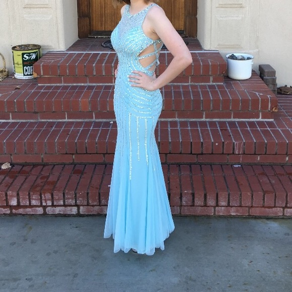 Davids Bridal Dress - Picture 2 of 2