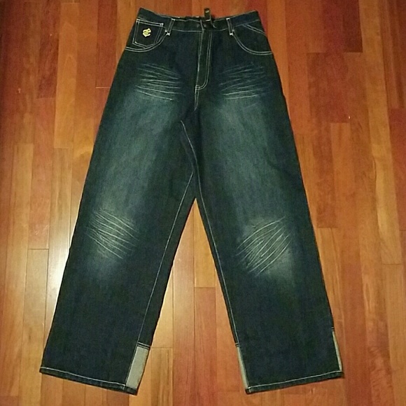 Jeans - Picture 2 of 4