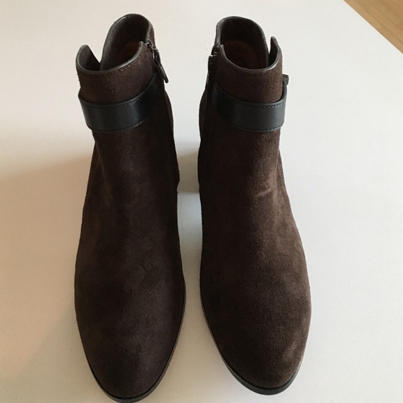 NWOT Coach Brown Suede w/Leather Detail Booties - Picture 2 of 4