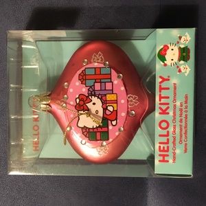 Hello kitty ornament