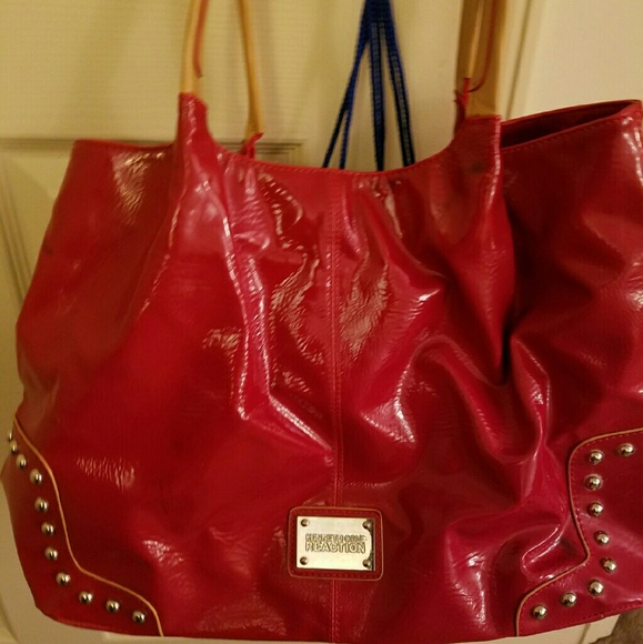 Kenneth Cole Bag