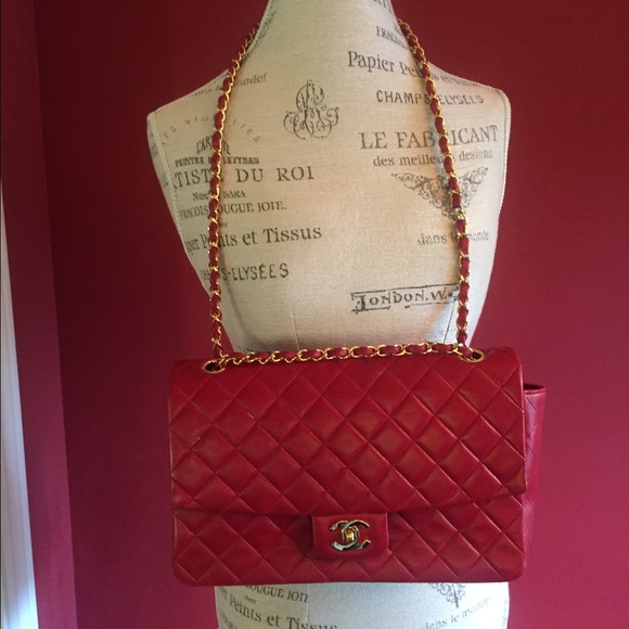 Authentic  classic CHANEL hand bag - Picture 1 of 10