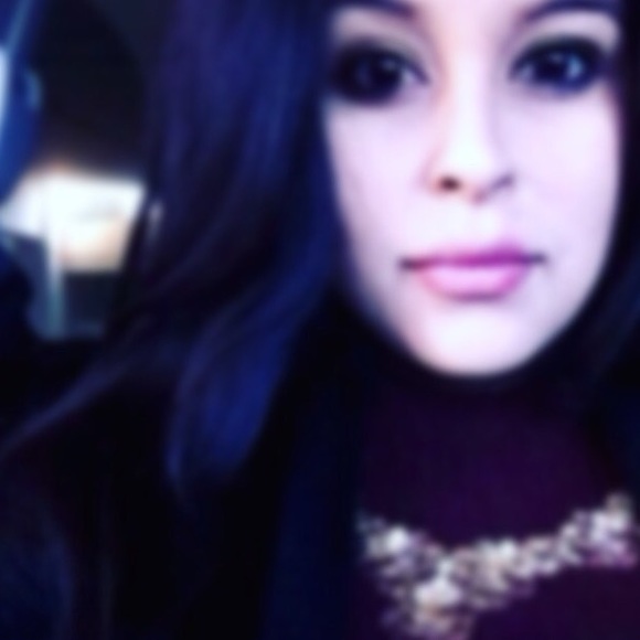 Meet your Posher, Alondra