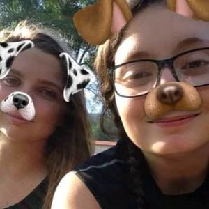 Meet your Posher, Alma