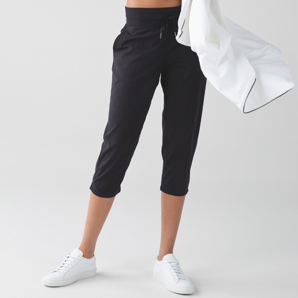 lululemon studio crop pants