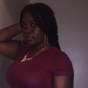 Meet your Posher, Alicia